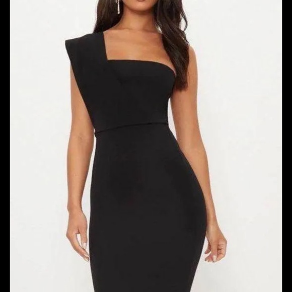 Black Dress - Picture 1 of 3